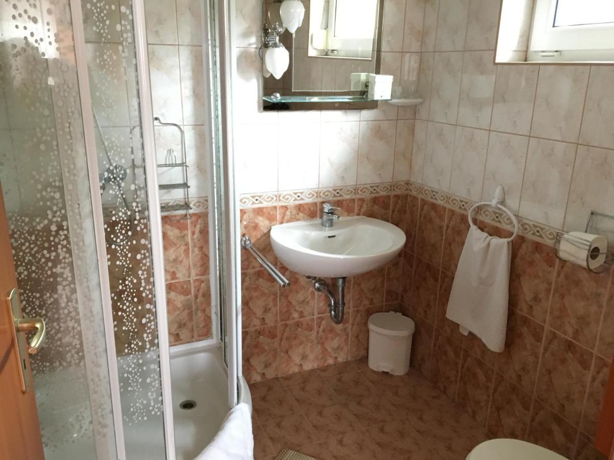 Central Apartments Zalakaros Ngoại thất bức ảnh
